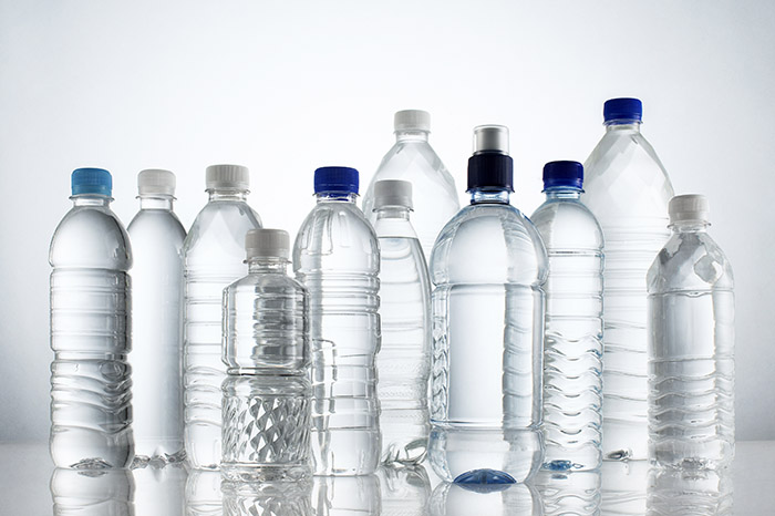 Wellhealthorganic.com:know-why-not-to-reuse-plastic-water-bottles-know-its-reason-in-hindi